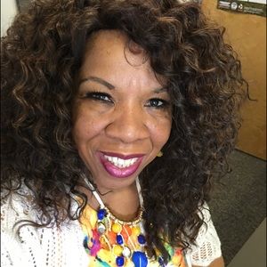 Meet your Posher, Sharon